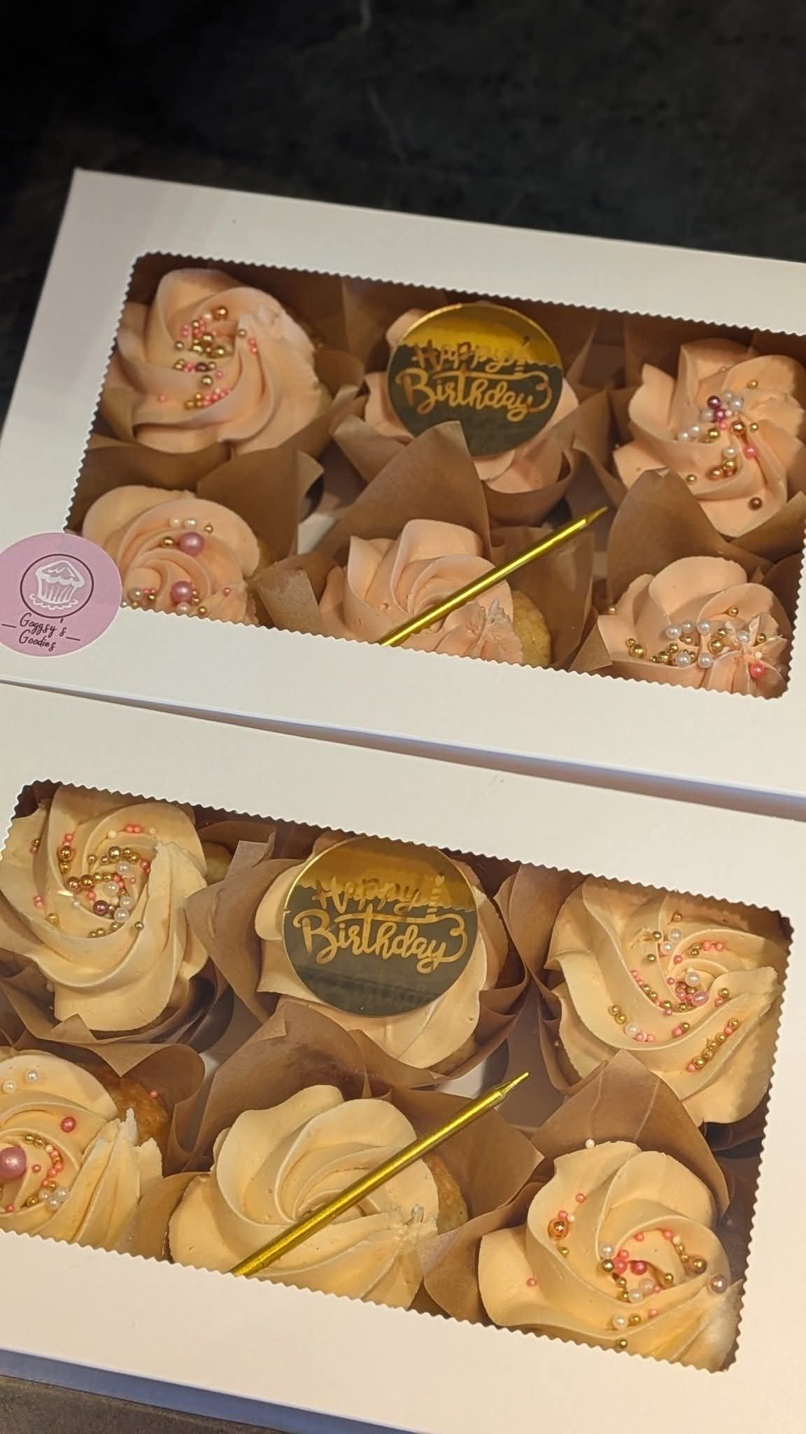 Newcastle United football cupcakes